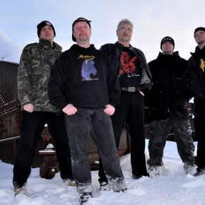 Artillery signer med Metal Blade